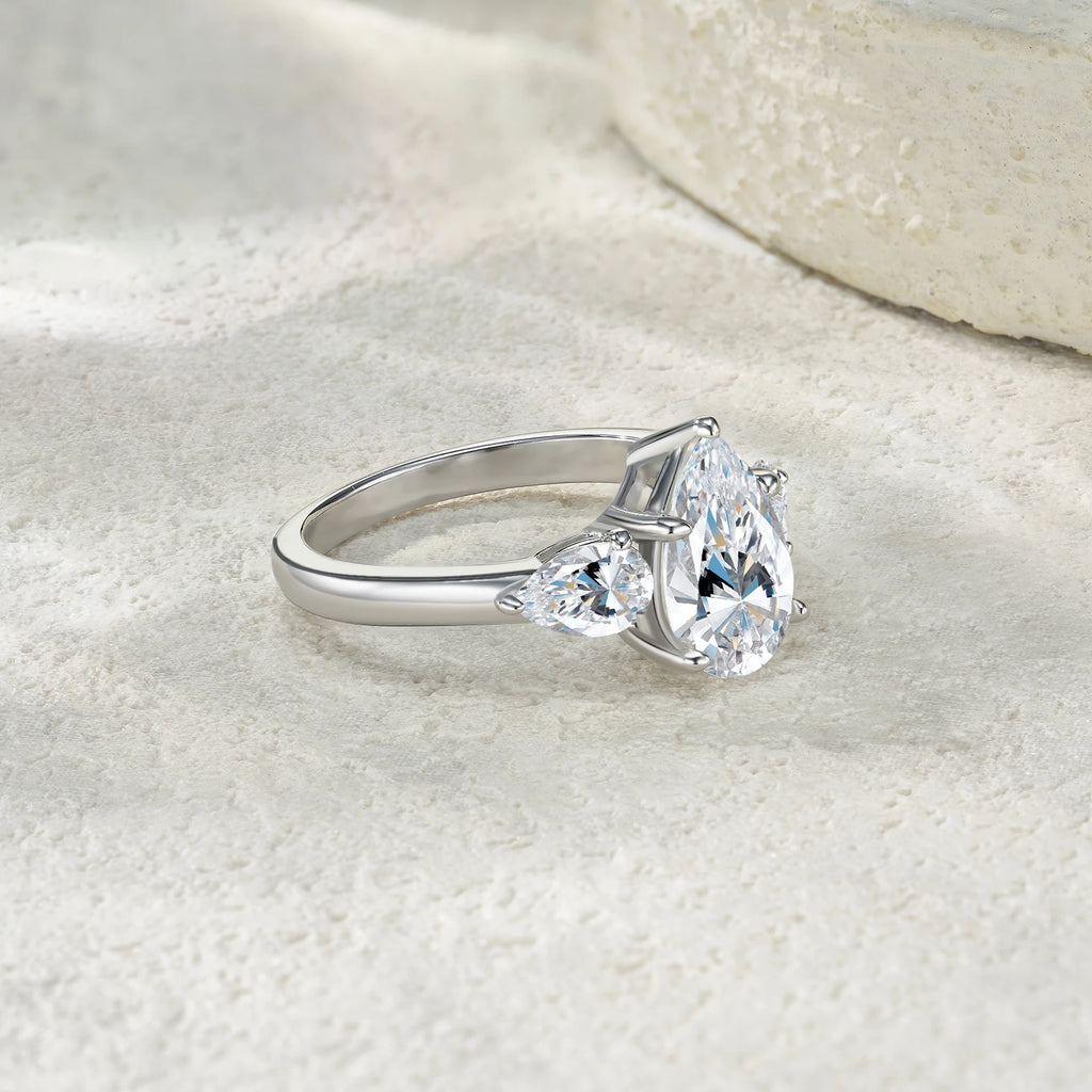 Popular Moissanite Pear Cut Ring Three Stone Engagement Ring 925 Silver Pear Side Stone Bridal Wedding Ring for Women Ring