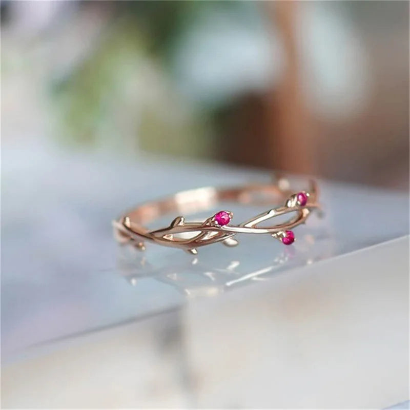 Romantic Rose Red Crystal Engagement Rings Creative Vine Leaves Finger Rings For Women Wedding Bands Ring Gifts Size 5 -10