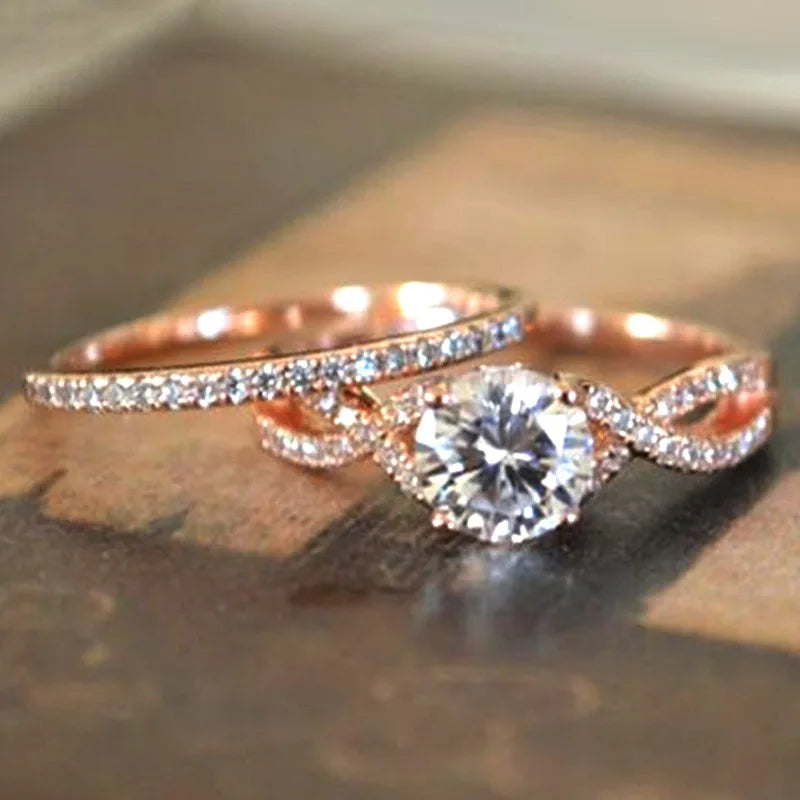 F817 Women's Rose Gold Diamond Engagement Ring Round Brilliant Cut Synthetic Lab Grown Diamond Band With Side Stones