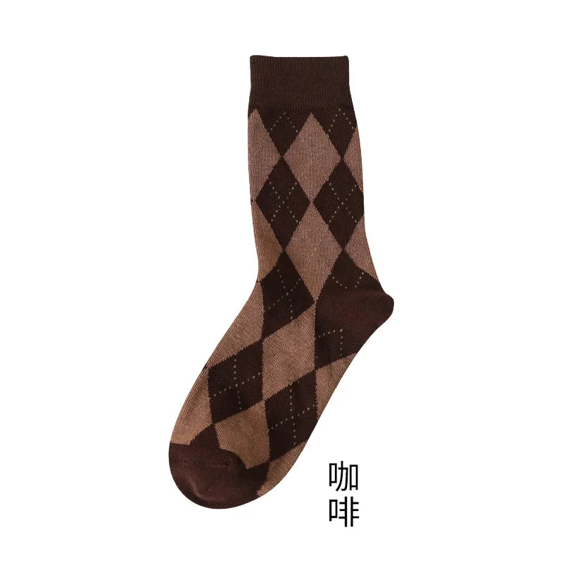 21 Autumn And Winter Models Diamond Grid Socks Girls Fashion Retro Classic Tube Socks Tide Pile Socks