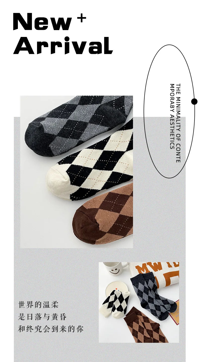 21 Autumn And Winter Models Diamond Grid Socks Girls Fashion Retro Classic Tube Socks Tide Pile Socks