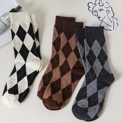 21 Autumn And Winter Models Diamond Grid Socks Girls Fashion Retro Classic Tube Socks Tide Pile Socks