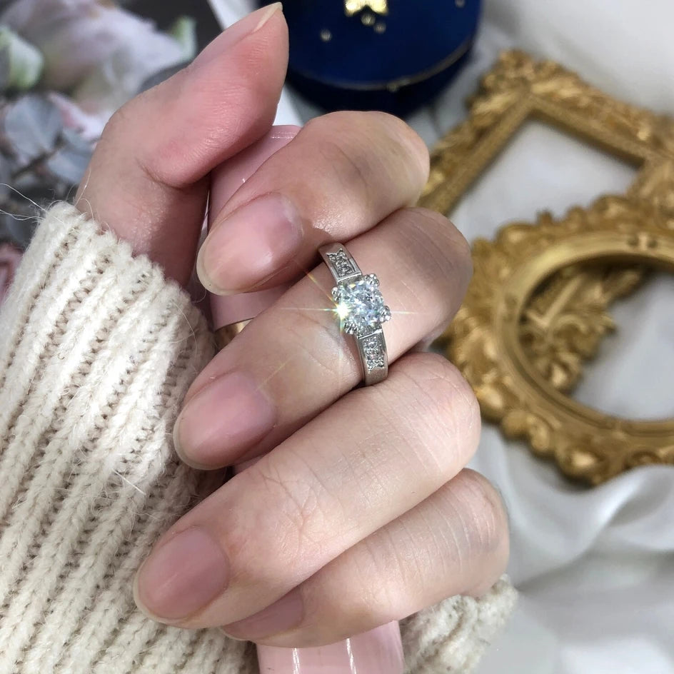 Luxury Wedding Ring For Women Bride Shiny Zircon Engagement Anniversary Gifts For Couple Fashion Jewelry Kpop Accessories R051