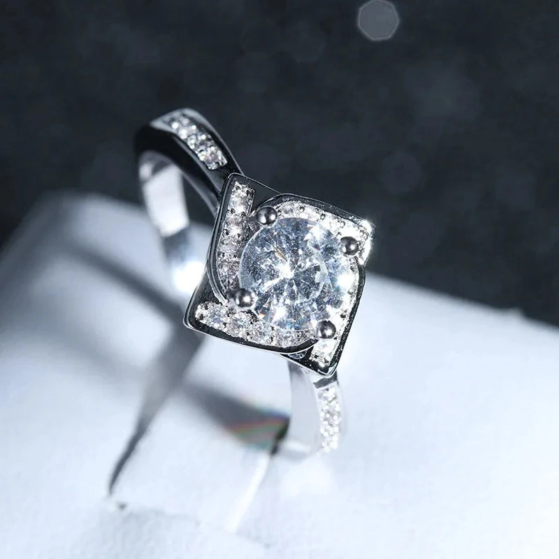 Engagement Rings for Women Romantic Fashion Jewelry Flower Rose Design Fine Bijoux Femme Wedding Bands Proposal Ring CC095